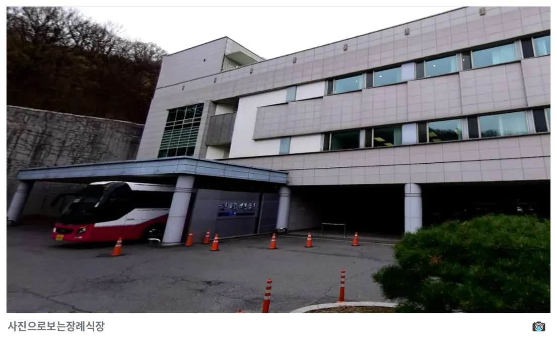 분당서울대병원장례식장, 사진 3/3, 건물 전경·입구